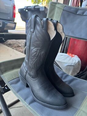 Shyanne Black Women's Western Heeled Boots